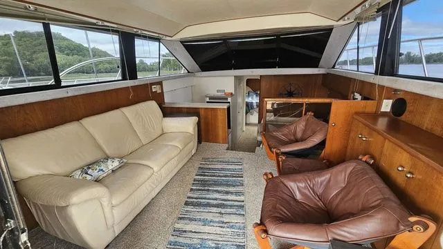 Slide: The Image of Silverton 41 Convertible 1995 - 15