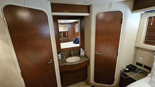 Slide: The Image of Sea Ray 40 Motor Yacht 2007 - 26