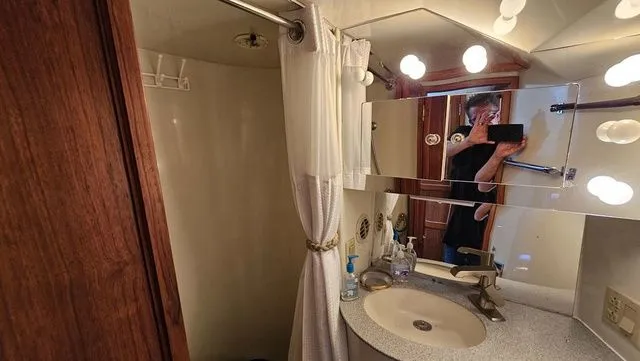 Slide: The Image of Bluewater 55 Coastal Cruiser 1988 - 32