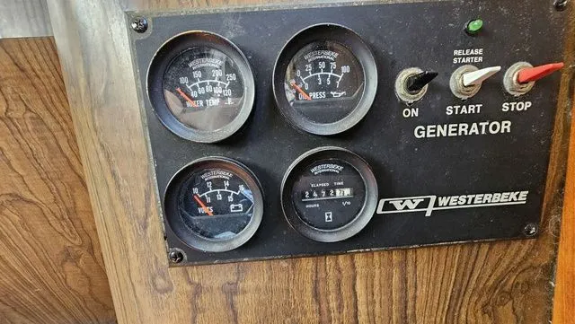 Slide: The Image of Bluewater 55 Coastal Cruiser 1988 - 37