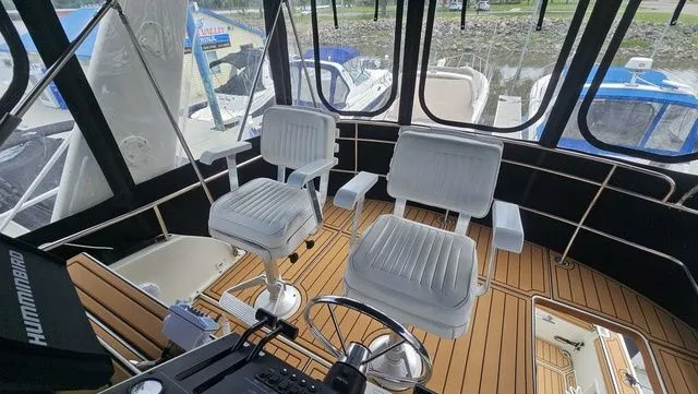 Slide: The Image of Silverton 41 Convertible 1995 - 11