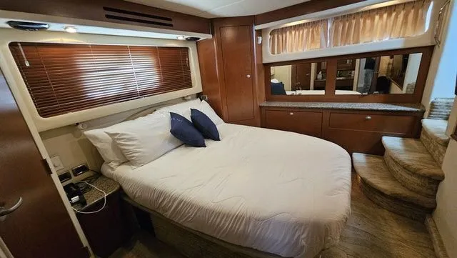 Slide: The Image of Sea Ray 40 Motor Yacht 2007 - 25