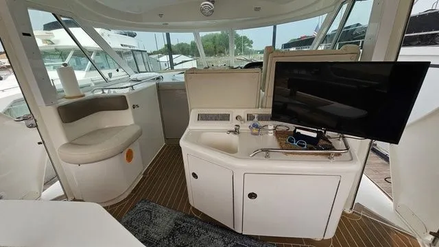 Slide: The Image of Sea Ray 40 Motor Yacht 2007 - 8