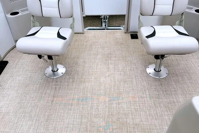 Slide: The Image of 2023 G3 BOATS Select 18F boat seat with armrests, featuring modern design and comfortable upholstery. - 16