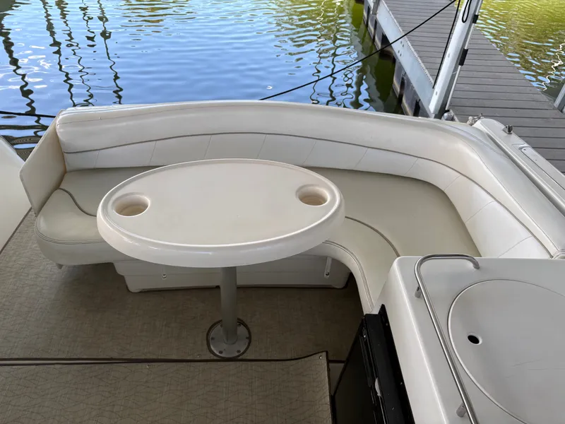 Slide: The Image of Larson Cabrio 290 2001 - 12