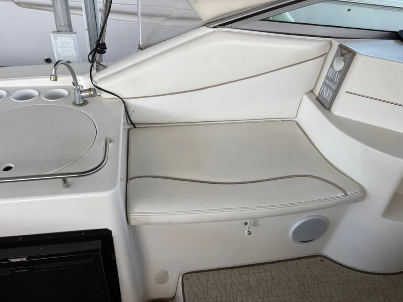 Slide: The Image of Larson Cabrio 290 2001 - 16