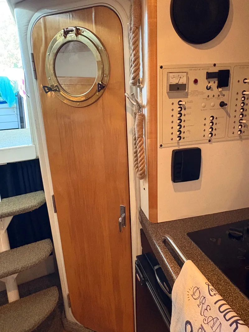 Slide: The Image of Larson Cabrio 290 2001 - 30