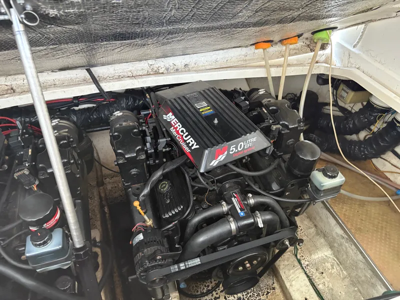 Slide: The Image of Larson Cabrio 290 2001 - 37