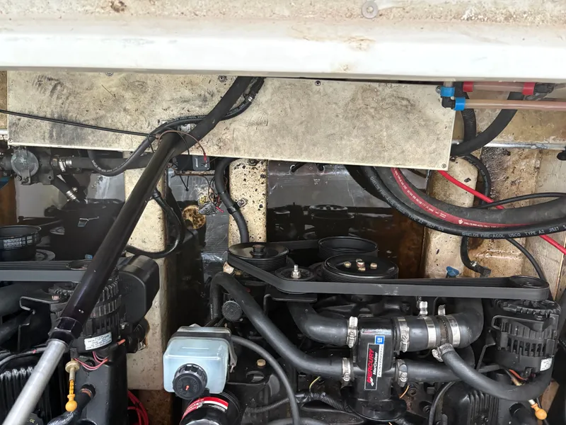 Slide: The Image of Larson Cabrio 290 2001 - 38