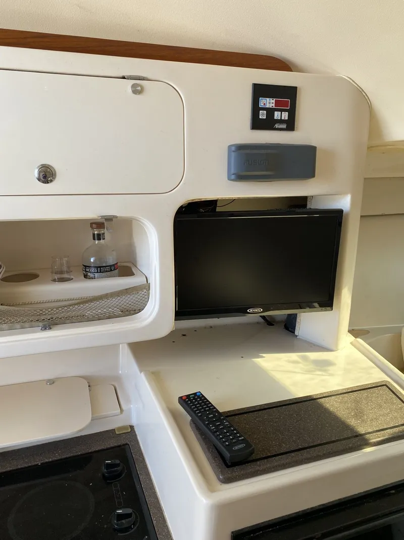 Slide: The Image of Grady-White Express 330 2002 - 10