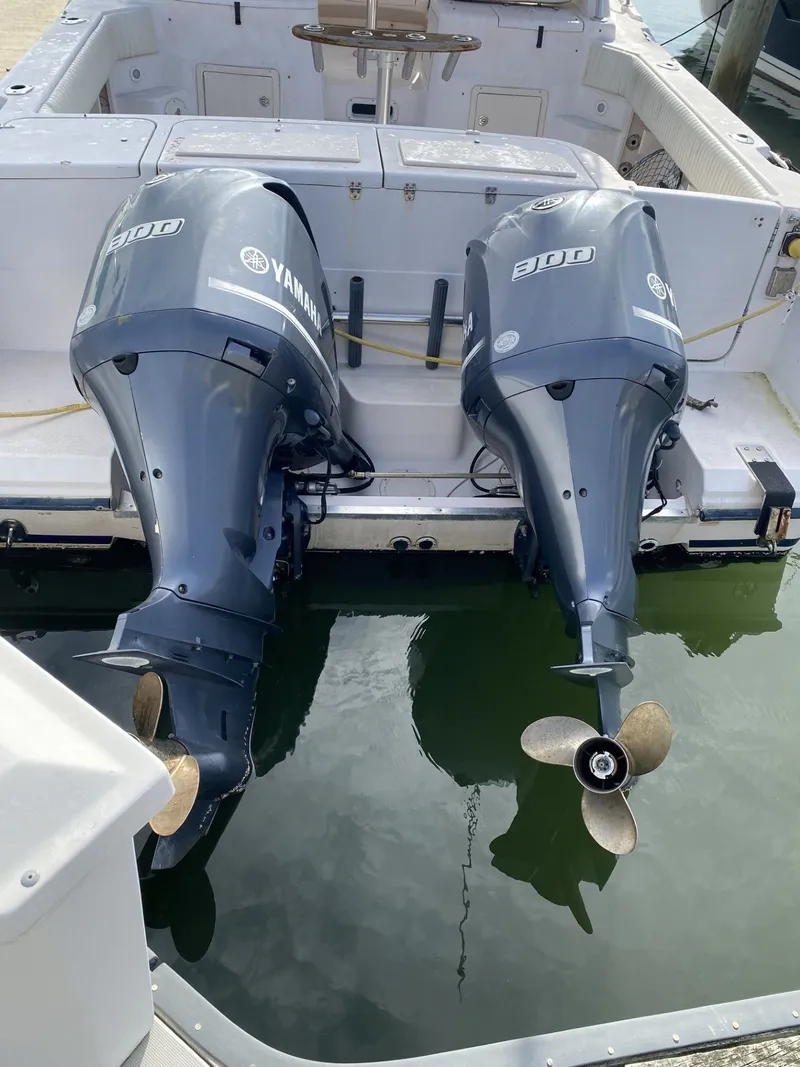 Slide: The Image of Grady-White Express 330 2002 - 2