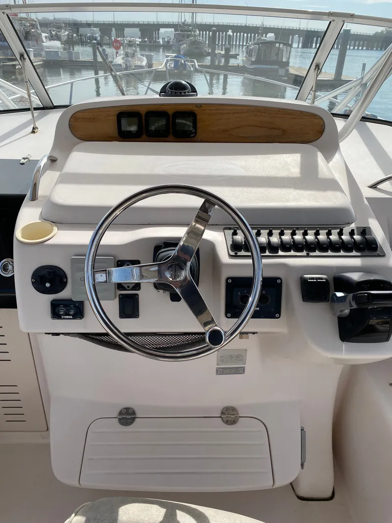 Slide: The Image of Grady-White Express 330 2002 - 9