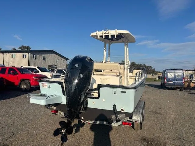 Slide: The Image of Boston Whaler 210 Montauk 2025 - 10