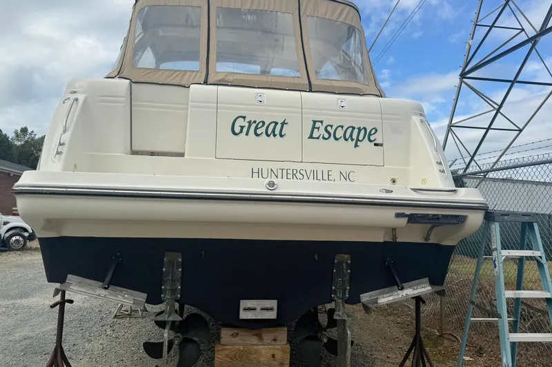 Slide: The Image of 1998 Maxum 3700 SCR boat named "Great Escape" in Huntersville, NC. - 6