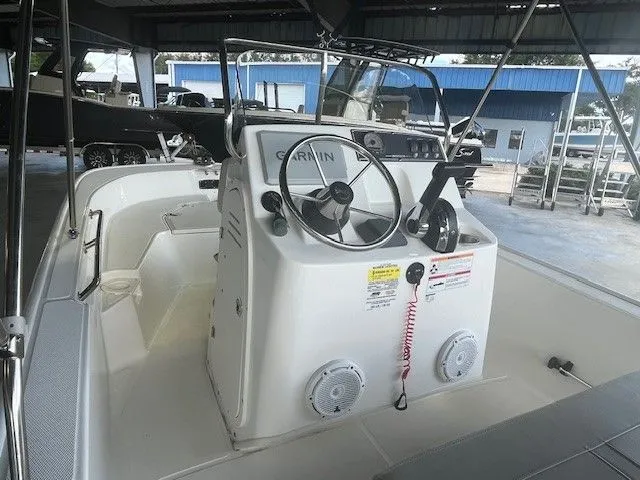 Slide: The Image of Boston Whaler 150 Montauk 2023 - 5