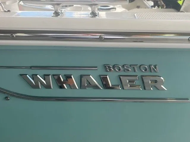 Slide: The Image of Boston Whaler 150 Montauk 2023 - 8