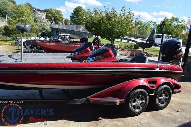 Slide: The Image of Ranger Z520 2016 - 30