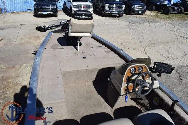 Slide: The Image of Tracker Pro Team 175 2002 - 12