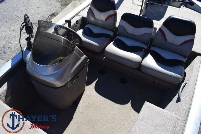 Slide: The Image of Tracker Pro Team 175 2002 - 19