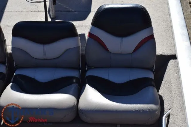 Slide: The Image of Tracker Pro Team 175 2002 - 20