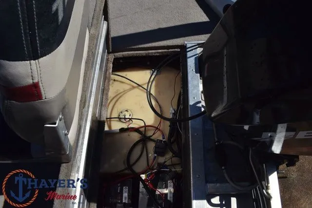 Slide: The Image of Tracker Pro Team 175 2002 - 34