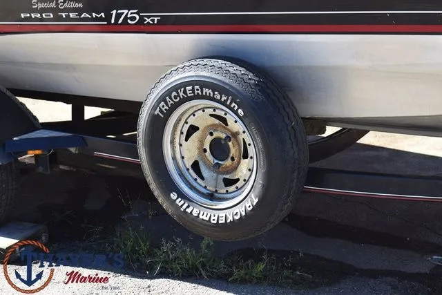 Slide: The Image of Tracker Pro Team 175 2002 - 4