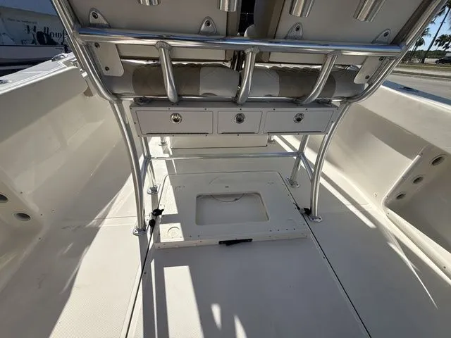 Slide: The Image of Bulls Bay 255 Center Console 2026 - 19