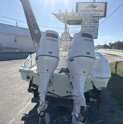 Slide: The Image of Bulls Bay 255 Center Console 2026 - 3