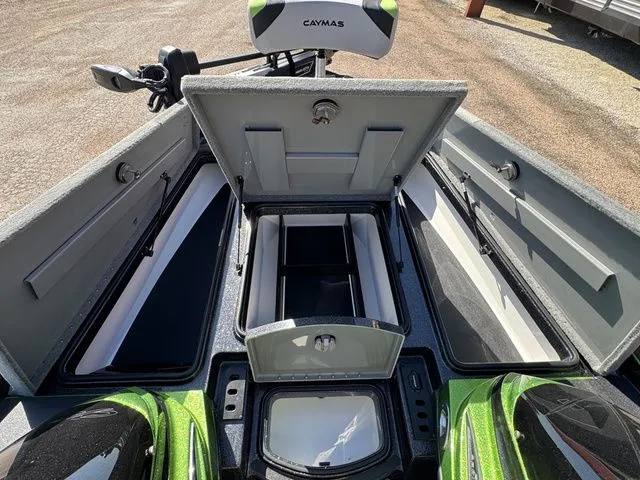 Slide: The Image of Caymas CX 18 PRO 2026 - 10