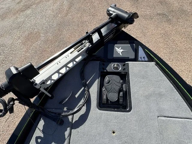 Slide: The Image of Caymas CX 18 PRO 2026 - 7