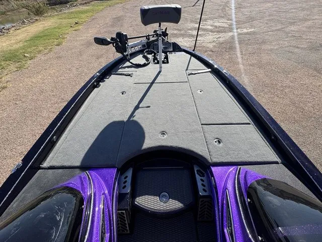 Slide: The Image of Caymas CX 21 PRO 2026 - 19