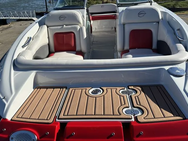 Slide: The Image of Crownline Boats Eclipse E4 2015 - 29