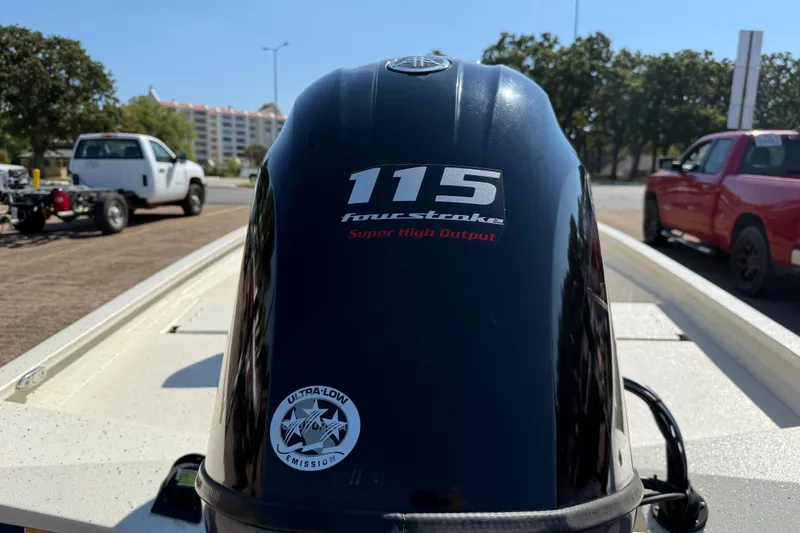 Slide: The Image of 2018 Xpress H20B Bay boat with 115 horsepower four-stroke engine, ultra-low emission. - 41