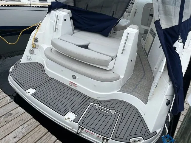 Slide: The Image of Rinker EX 320 2017 - 16