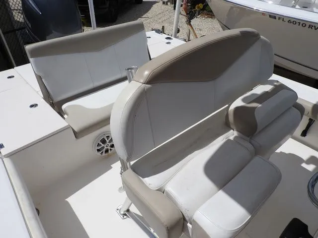 Slide: The Image of Robalo 226 Cayman 2015 - 8