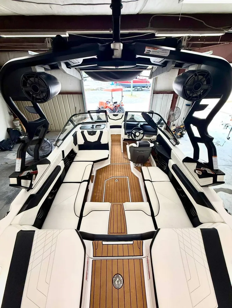 Slide: The Image of Nautique Super Air Nautique G21 2021 - 6