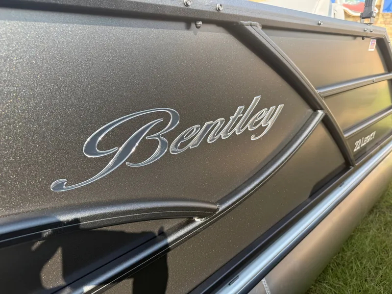 Slide: The Image of Bentley Pontoons Legacy 223 Swingback Tritoon & Honda 4-Stroke EFI 2026 - 39