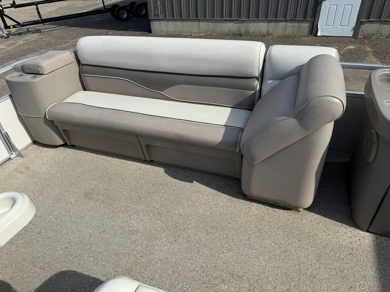 Slide: The Image of Premier 220 Sunspree pontoon 2009 - 16