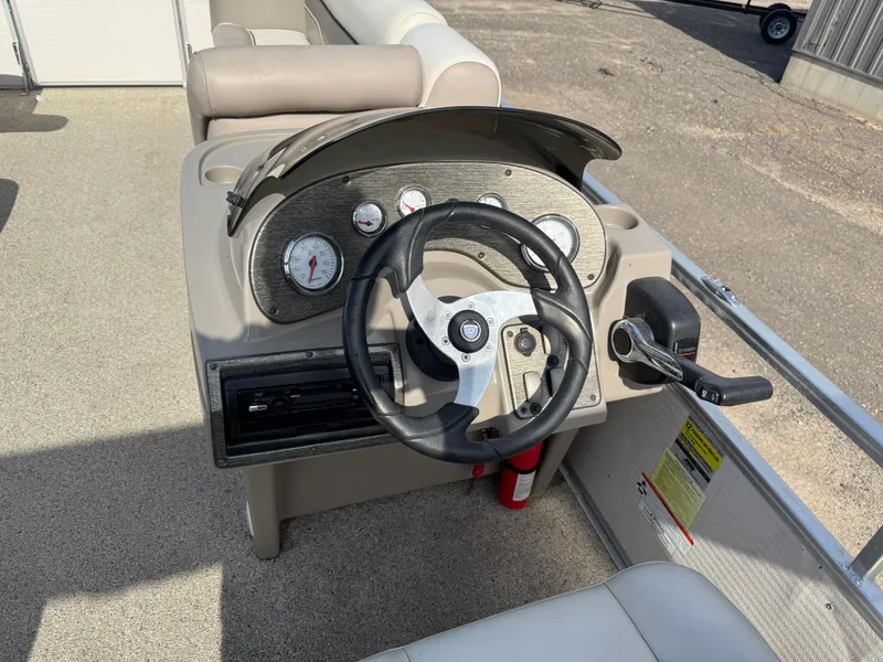 Slide: The Image of Premier 220 Sunspree pontoon 2009 - 25