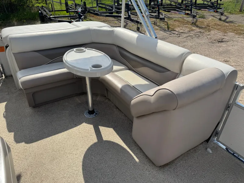 Slide: The Image of Premier 220 Sunspree pontoon 2009 - 29