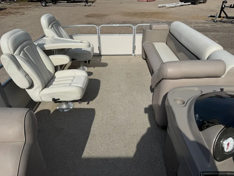 Slide: The Image of Premier 220 Sunspree pontoon 2009 - 3