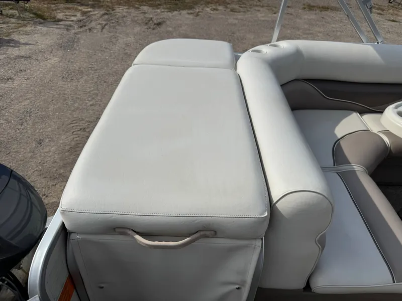 Slide: The Image of Premier 220 Sunspree pontoon 2009 - 35