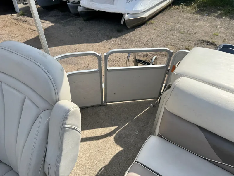 Slide: The Image of Premier 220 Sunspree pontoon 2009 - 37