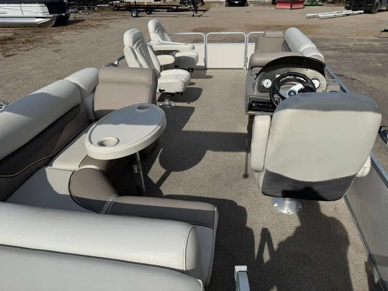 Slide: The Image of Premier 220 Sunspree pontoon 2009 - 6