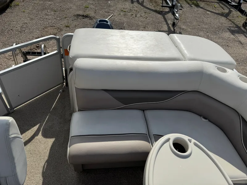 Slide: The Image of Premier 220 Sunspree pontoon 2009 - 8