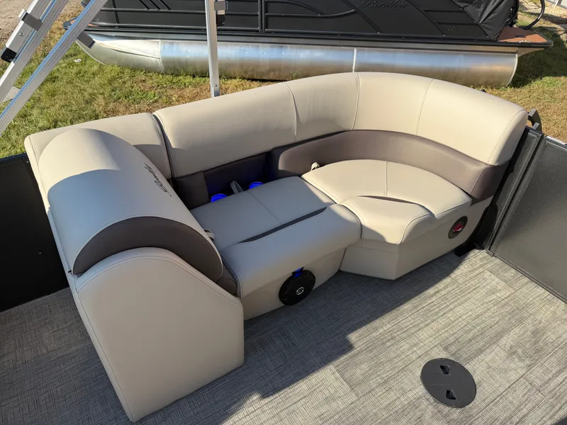 Slide: The Image of Bentley Pontoons Legacy 200HP Navigator DL 223 Quad Lounge Tritoon & Honda 4-Stroke EFI 2026 - 19