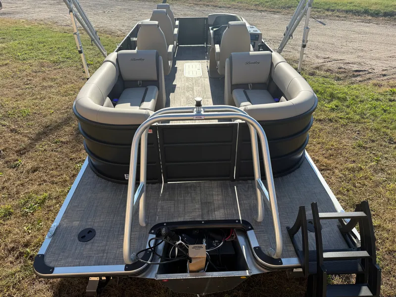 Slide: The Image of Bentley Pontoons Legacy 200HP Navigator DL 223 Quad Lounge Tritoon & Honda 4-Stroke EFI 2026 - 5