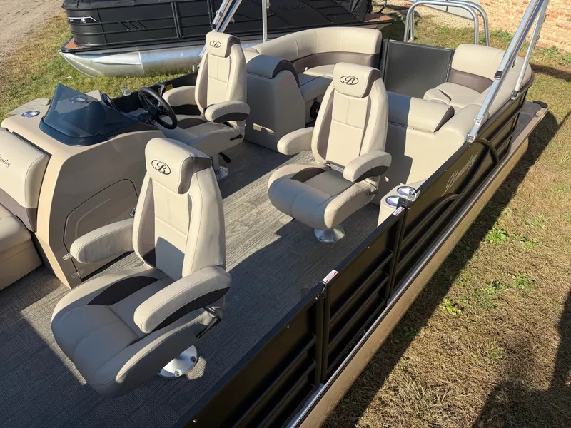 Slide: The Image of Bentley Pontoons Legacy 223 Navigator DL Quad Lounge Tritoon & Honda 4-Stroke EFI 2026 - 3