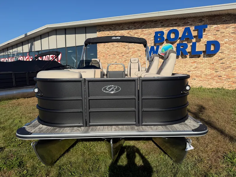Slide: The Image of Bentley Pontoons Legacy 223 Navigator DL Quad Lounge Tritoon & Honda 4-Stroke EFI 2026 - 32