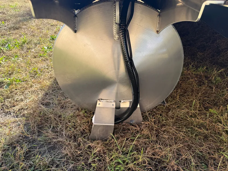 Slide: The Image of Bentley Pontoons Legacy 223 Navigator DL Quad Lounge Tritoon & Honda 4-Stroke EFI 2026 - 41